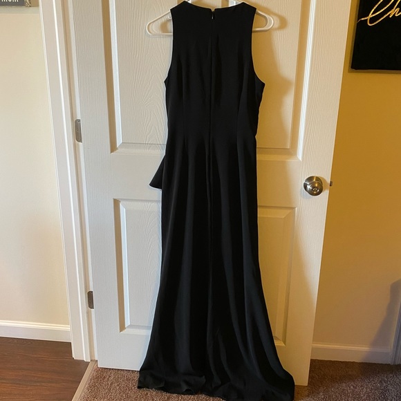 NWOT Carmen Marc Valvo Infusion Ruffle Front Gown - Picture 4 of 5
